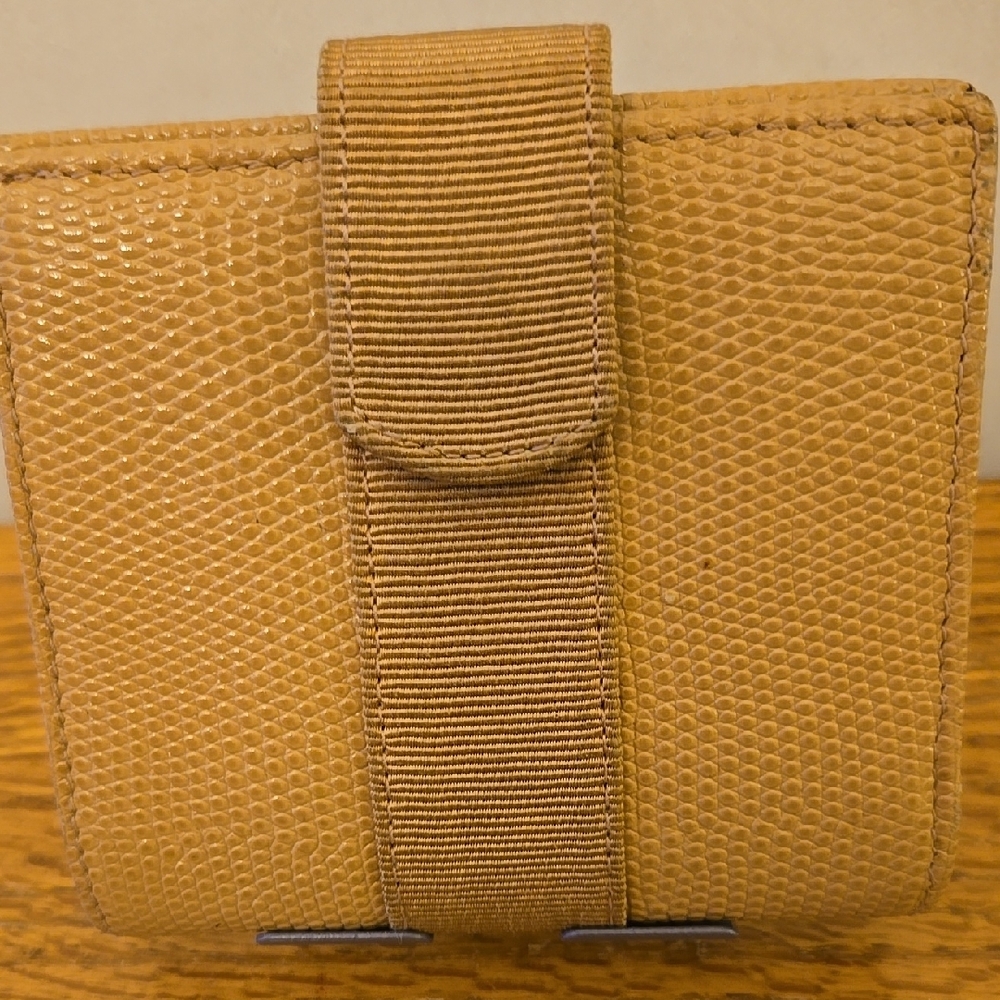 Salvatore Ferragamo/Vintage/Tan Bifold Wallet - Picture 3 of 10